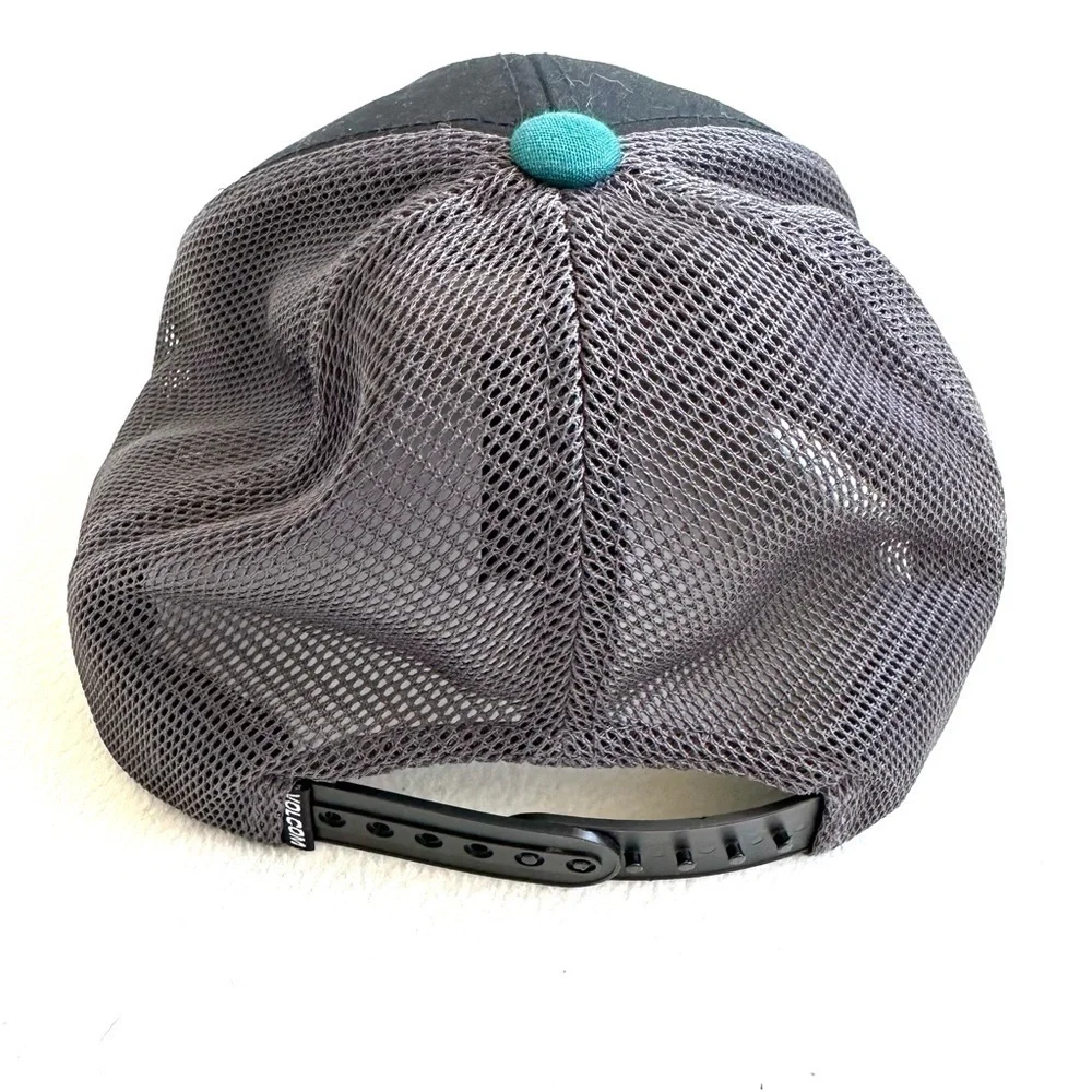 Volcom Hat Men NWOT